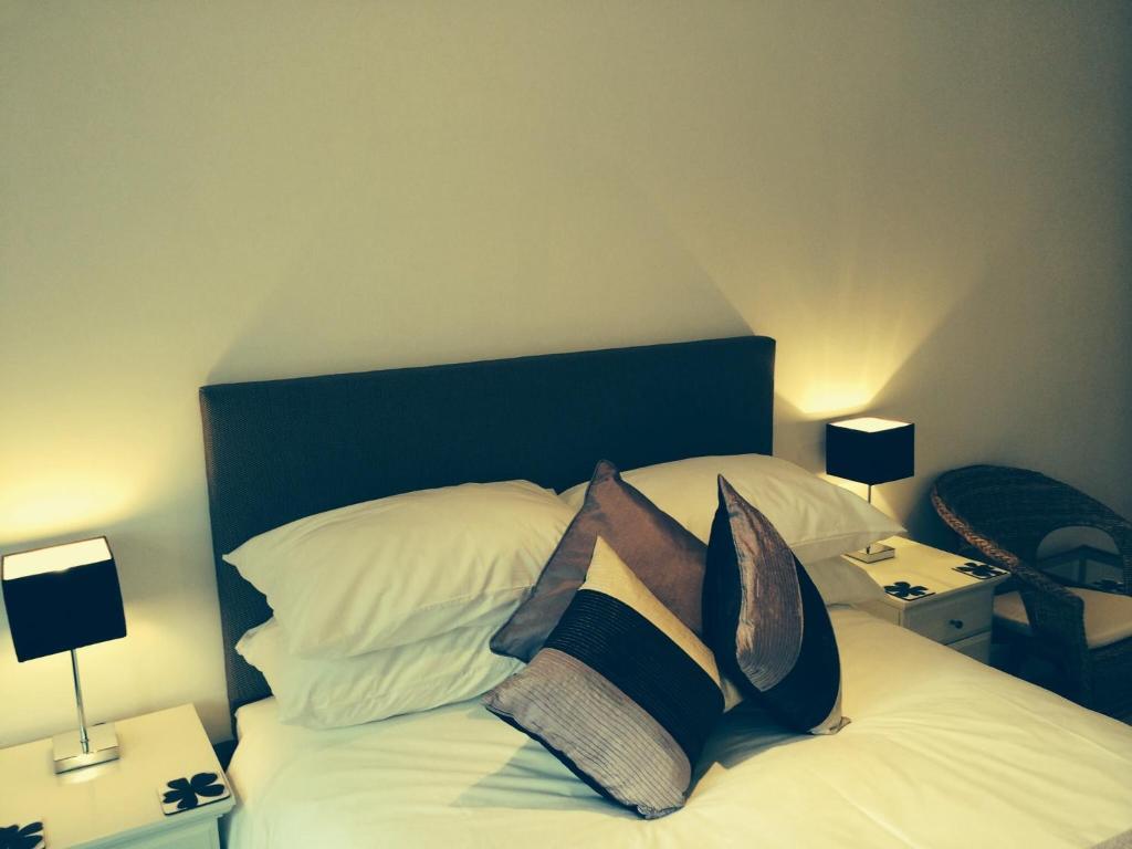 2 The Rocklands Bed and Breakfast Birkenhead Rum bild